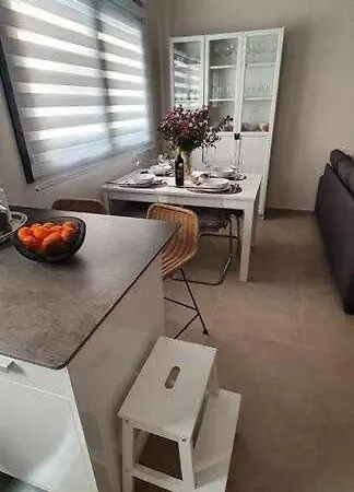 Estupendo Piso Nuevo En Playa Victoria * Cádiz