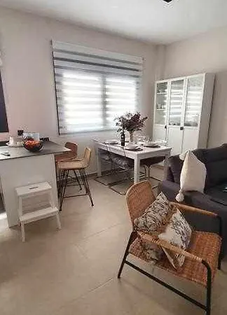 Estupendo Piso Nuevo En Playa Victoria Cádiz